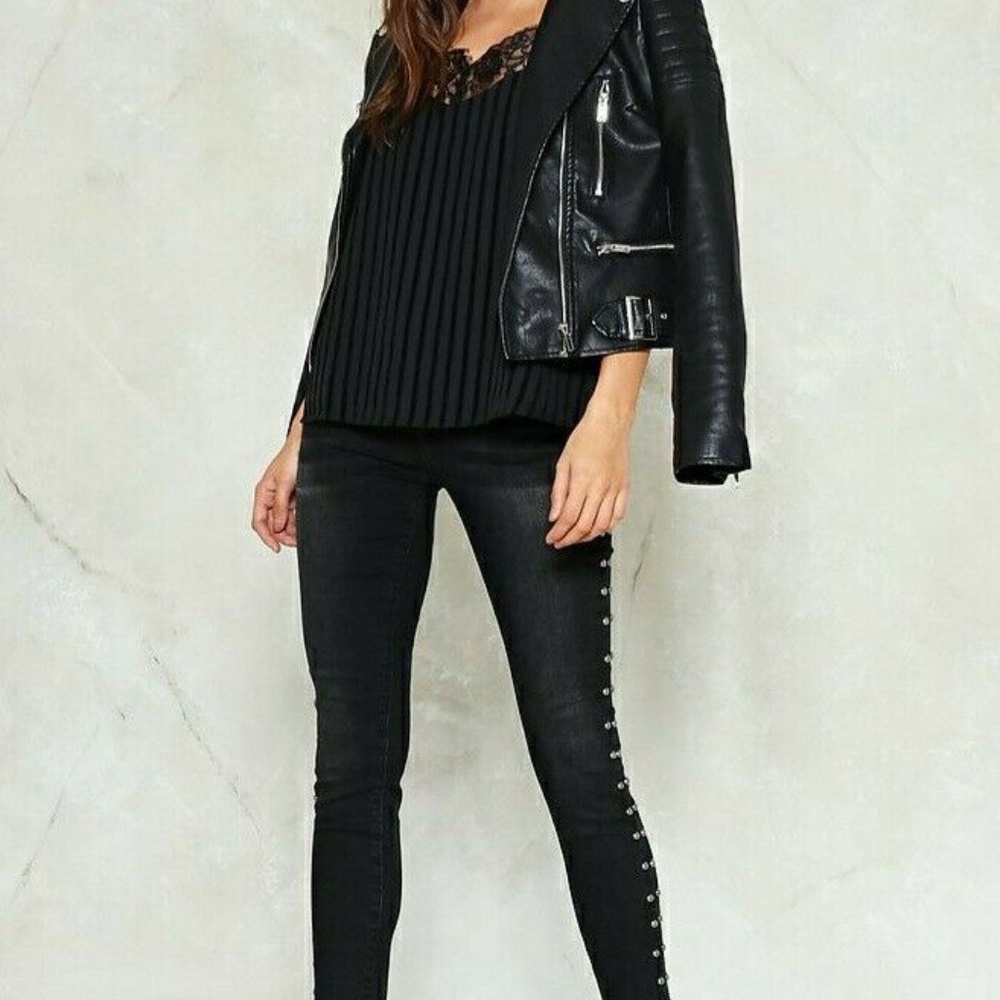 SOLD Design Labs Soho Skinny Side Stud Jeans Sz. 26 $232+tax retail *EUC